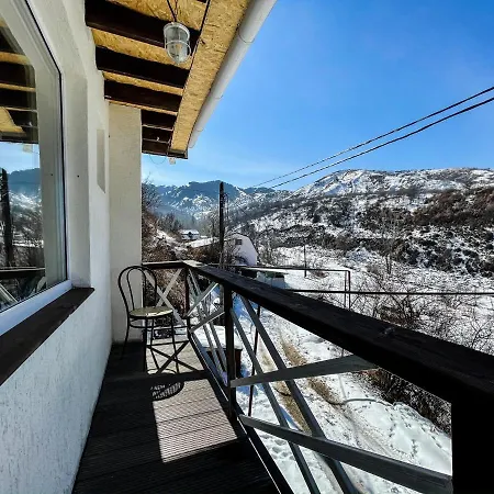 Dobri Dom Villa Almaty Exterior photo